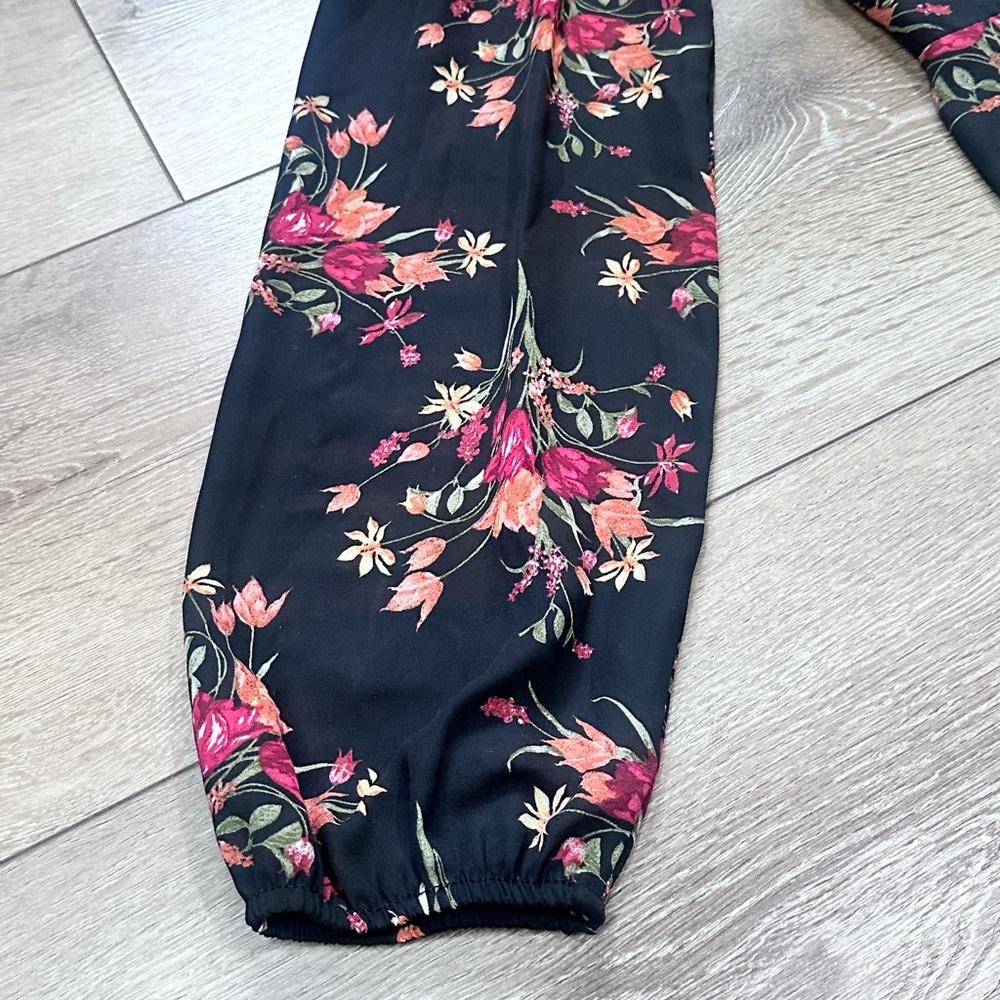 Francesca’s Mi Ami Charlotte Floral Mini Wrap Dress - Picture 8 of 15